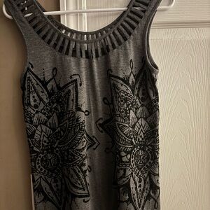 Women’s Maurice’s dark gray blouse tank top with embroidered velvet flowers.